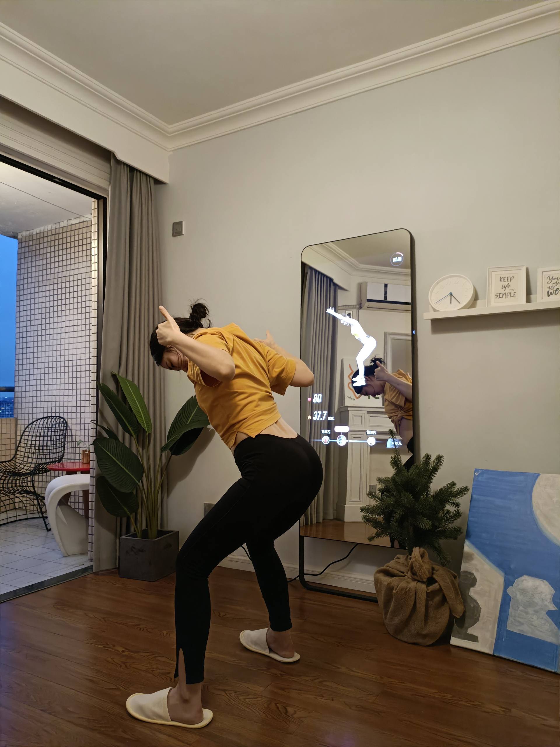 FITMORE健身镜：照镜子的时间 =科学指导的健身