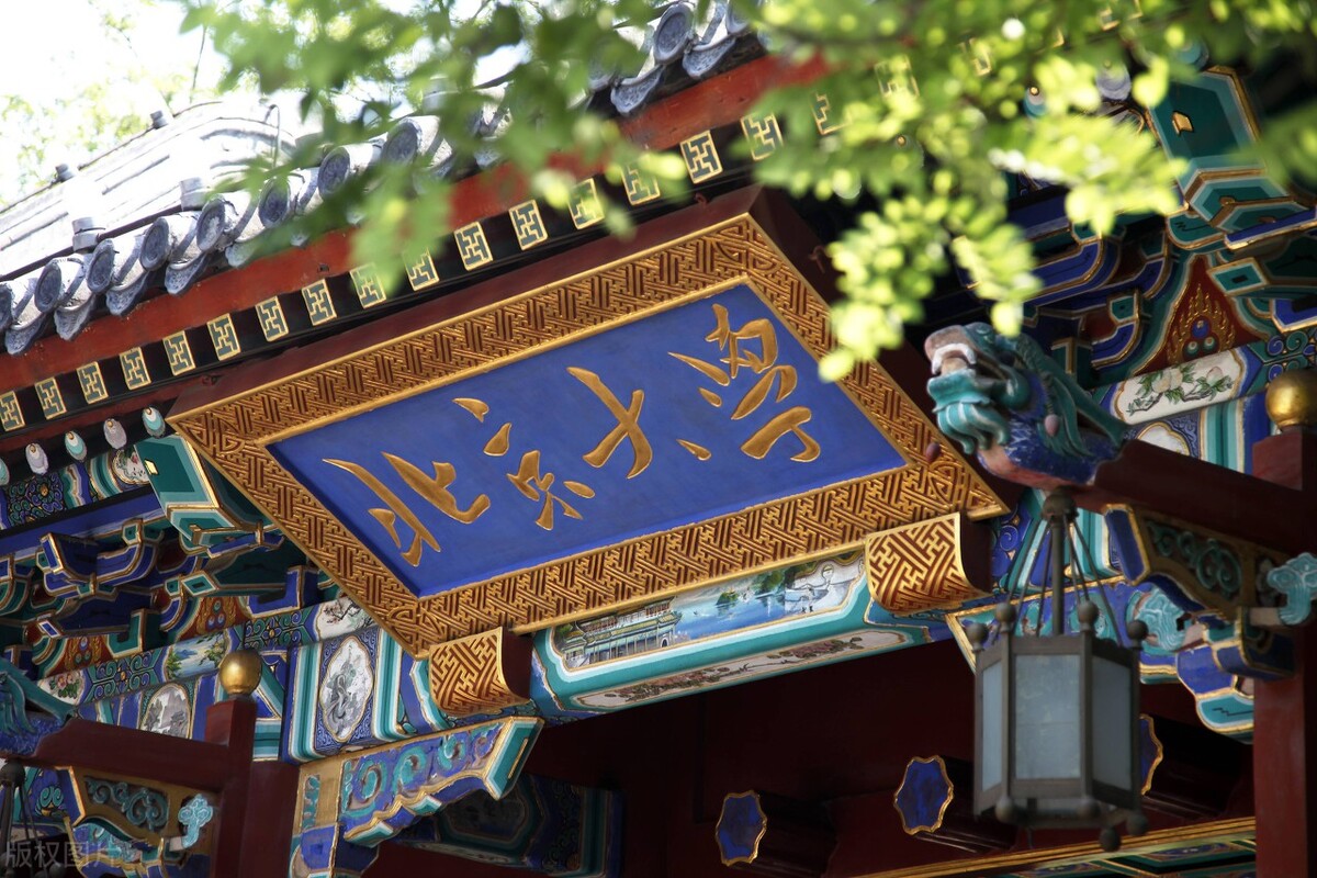 清华700多门课程英文授课，外文教材翻译中文，为什么这么难？