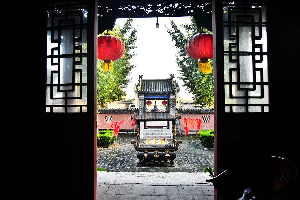 “门环轻扣,岁月悠悠”,请打开大汶口这本书...