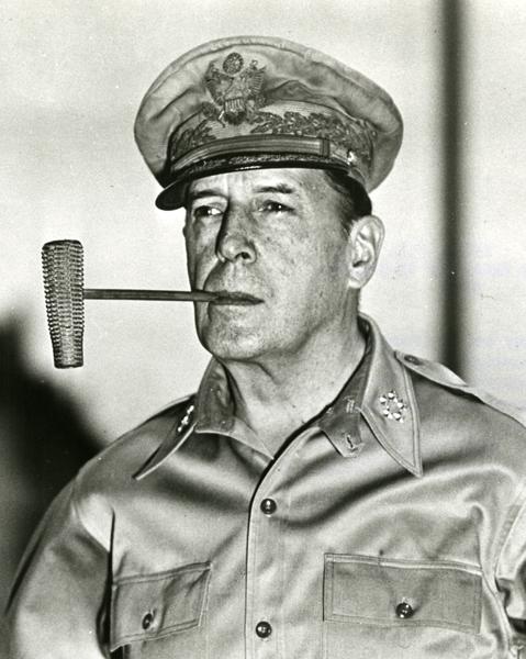 只不过,眼光更为长远的布莱德雷站在美国全局利益的角度考虑,认为将