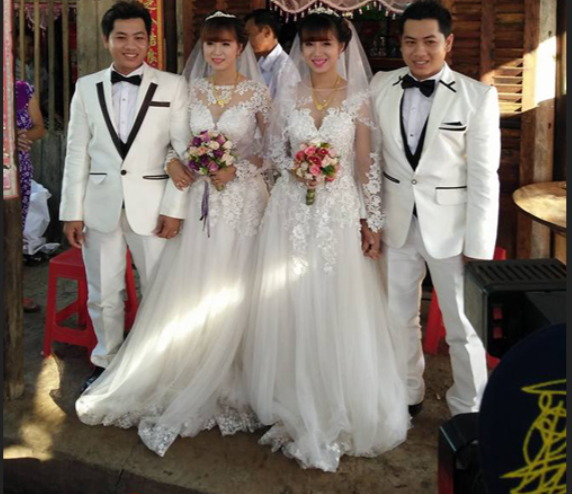 罕見！越南一對雙胞胎兄弟迎娶雙胞胎新娘，生的孩子也像雙胞胎 爸媽逼婚 第2張