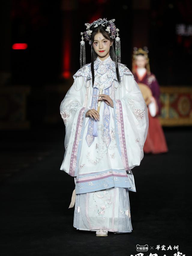 明华堂汉服(2021年的"汉服秀"你希望看到哪些汉服品牌?
