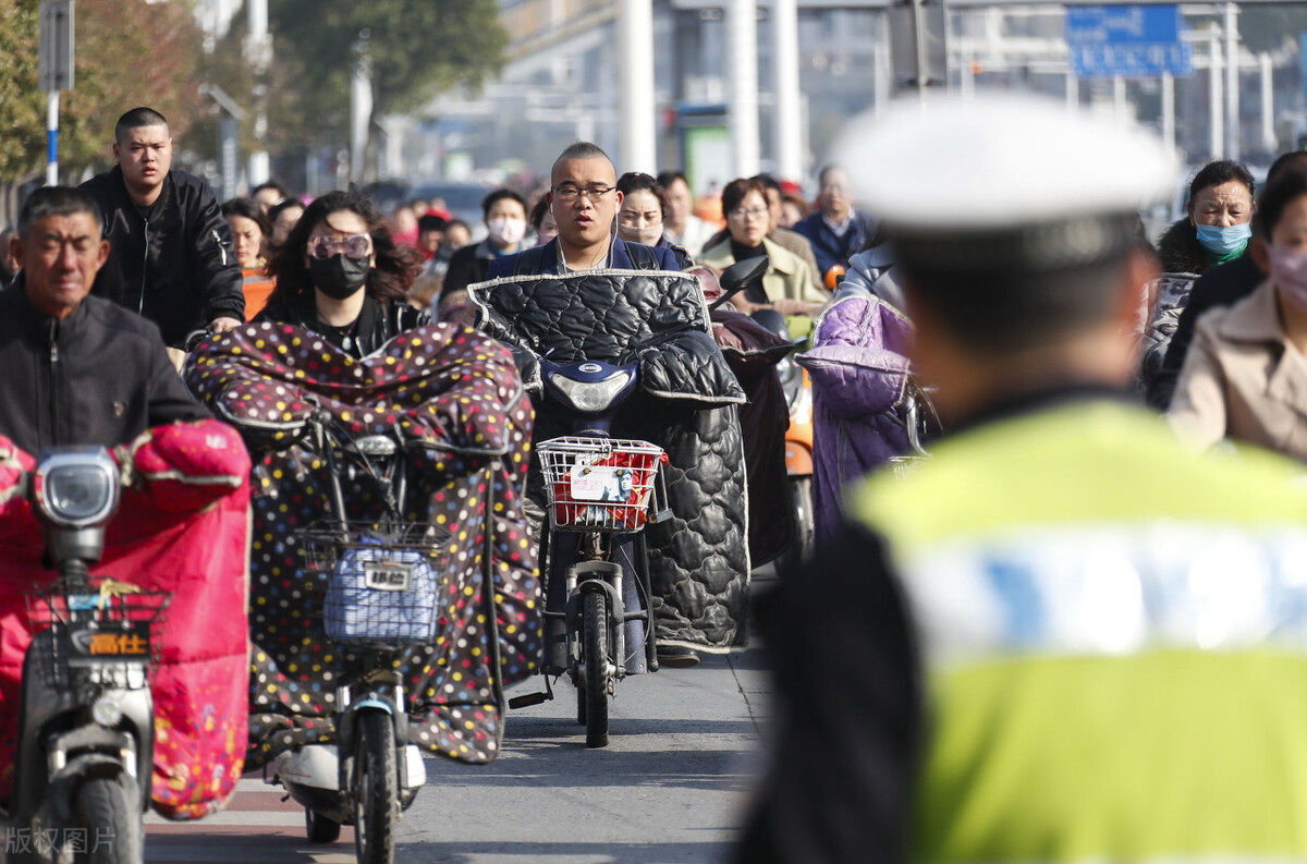 60岁以上怎么考驾照？电动车、三轮车、四轮车驾照、上牌都明确了