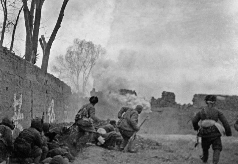 十大元帅1947年谁级别最高：林彪第三，贺龙第七，陈毅竟不如粟裕