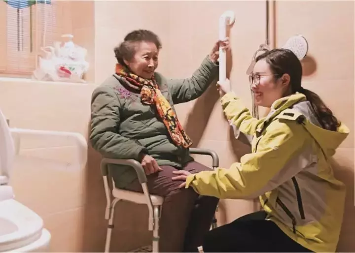 社创案例 | 朗力：爱，让扶手成为飞轮