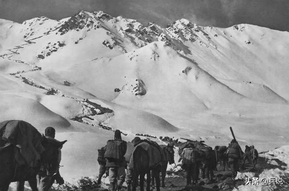 开国中将被2所军校同时录取，阴差阳错没选黄埔，主政西藏14年