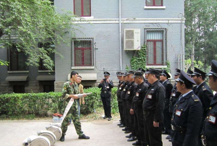 《济南研保寄宿考研招生简章》位于山东大学（洪家楼校区）校内