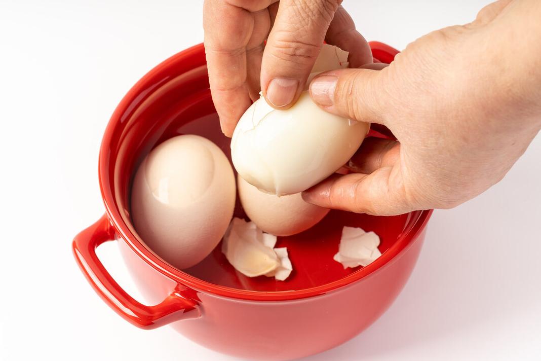 鸡蛋冷水煮10分钟熟了吗？（煮鸡蛋热水下锅，还是冷水下锅？）-第21张图片