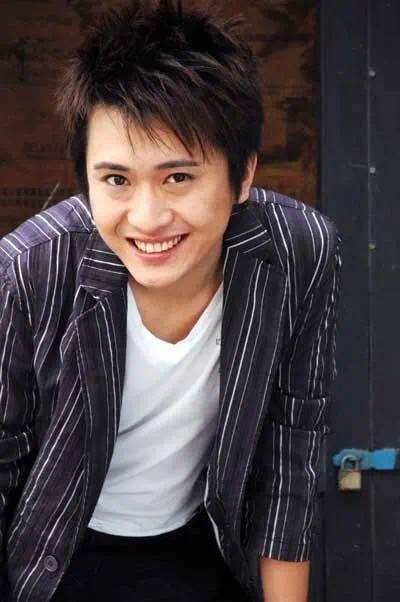 2006挑战主持人嫁70岁老头被曝四个老公央视主持人的谣言比明星还离谱