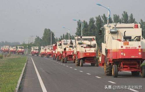 跨區(qū)機收是我國農機化一道永遠亮麗的風景