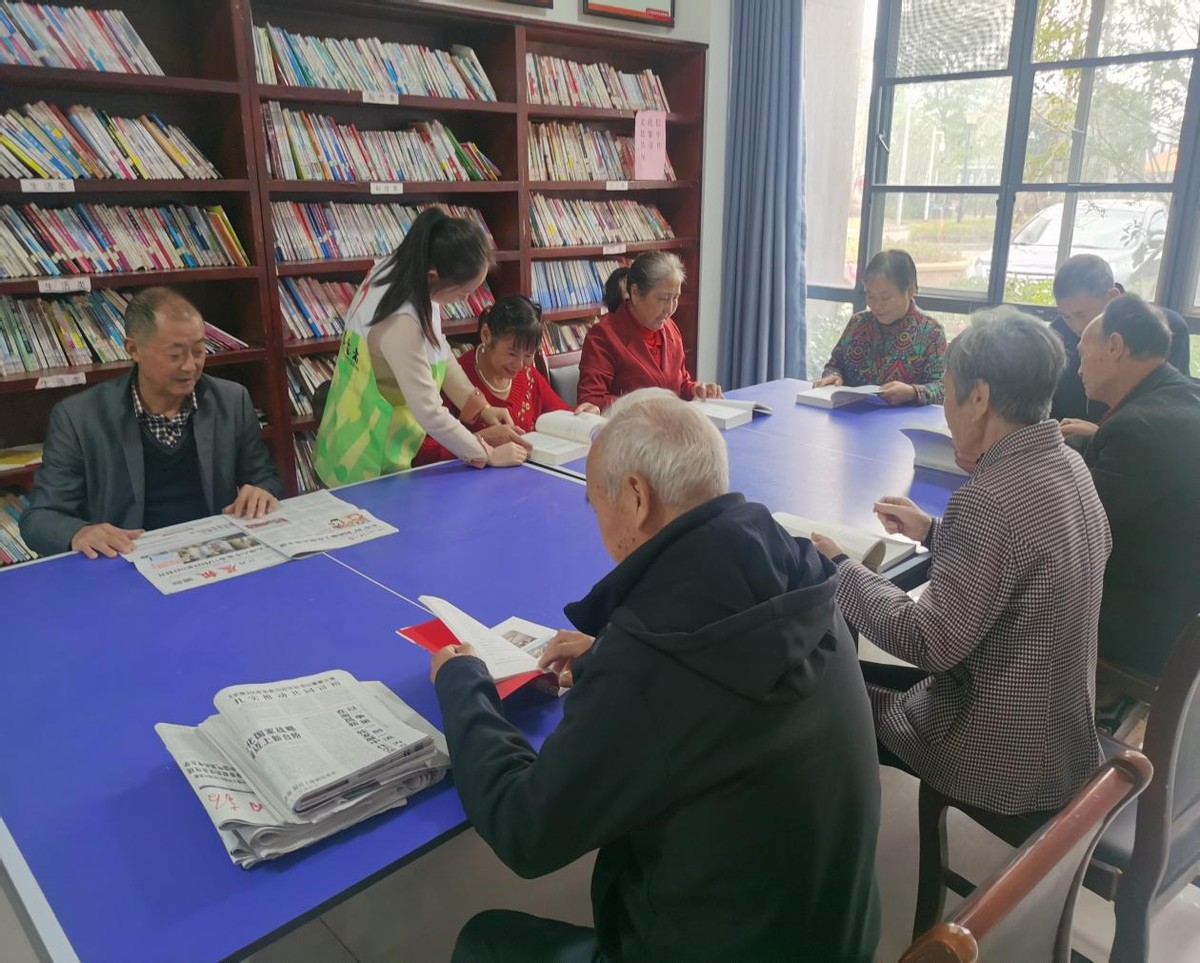 南昌县金湖管理处组织村民开展读书活动