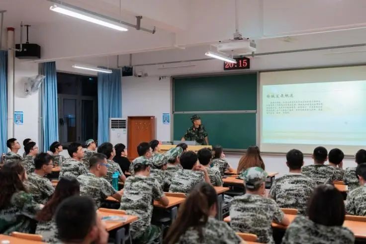 超燃预警！九公里拉练，模拟射击，直击华北电力大学军训现场！