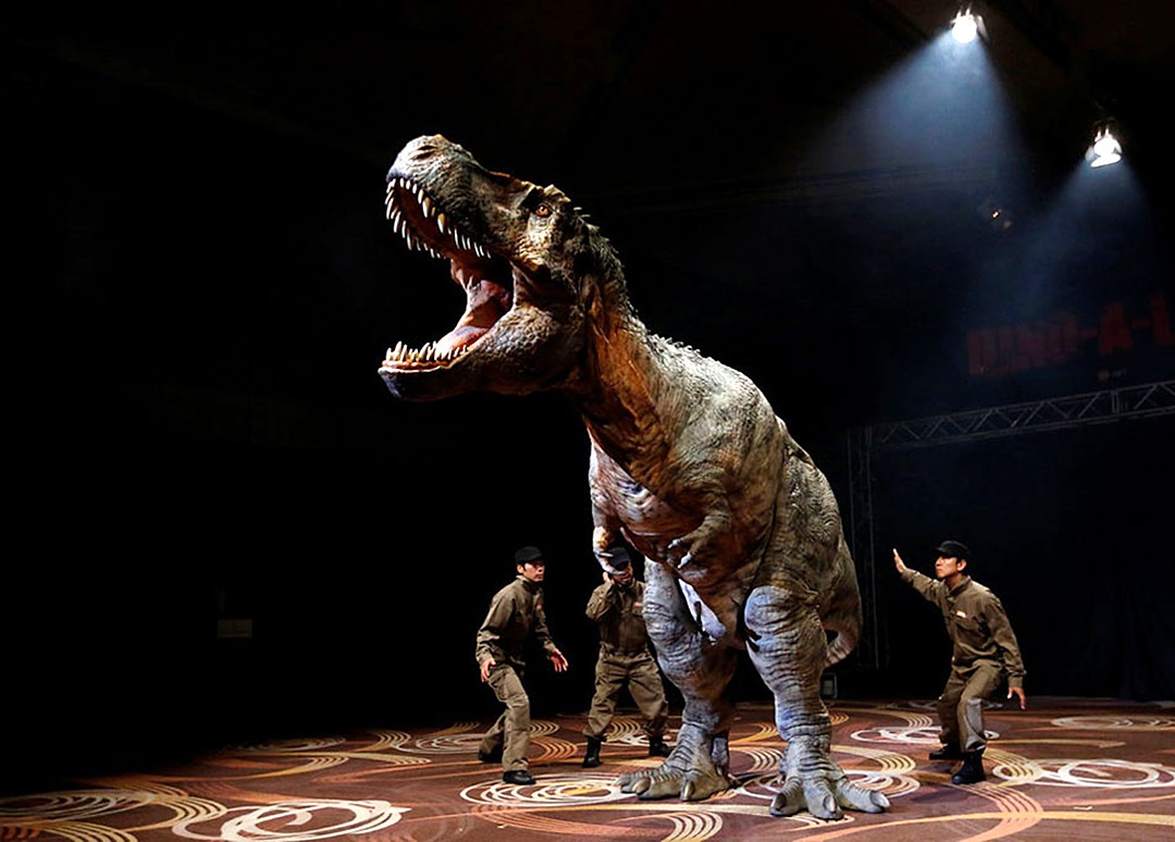 重返（描写恐龙外貌的句子）