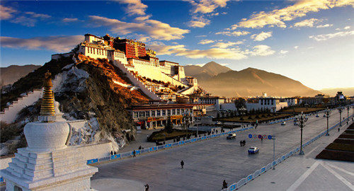 日光城是哪个城市？日光城是拉萨、它是西藏的历史名城-第1张图片