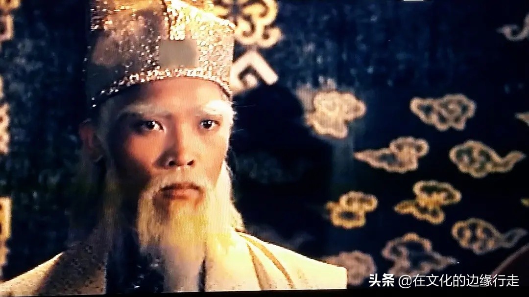 今天来回顾《鹰爪铁布衫》这部电影,就是因为它有一股正气在