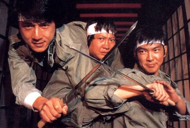不只是《神探蒲松龄》,成龙的这17部贺岁片也让人印象深刻