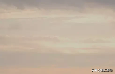 “我的第一次，是在他宿舍完成的。”