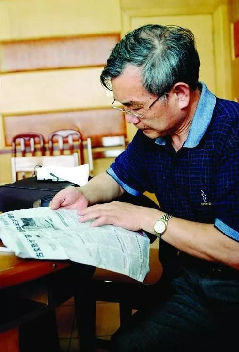 深切缅怀！从江苏扬中走出，他用58字影响一所百年名校至今！