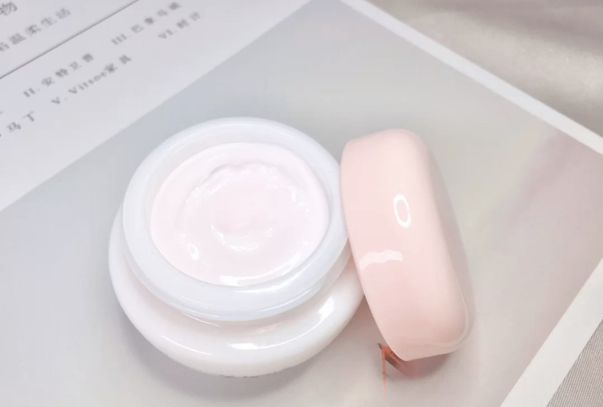 國貨麵霜才是“隱藏王者”，補水保濕樣樣不差，美加淨用了好多年