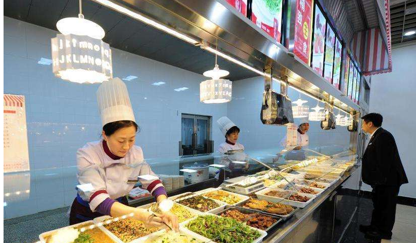 大一刚开学就有新生提出“退学”，除了军训辛苦，还有这几个原因