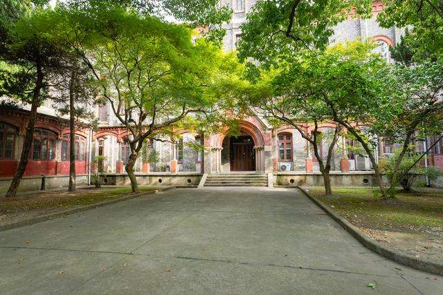 这两所211大学，580—610分左右录取！地理位置优越，很值得报考