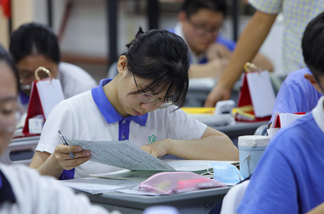 17年全国高考作文（高考满分作文）