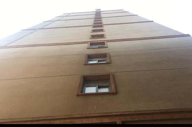 哥哥强奸致女大学生坠亡一审被判死缓，弟弟碾压尸体伪造车祸被判3年