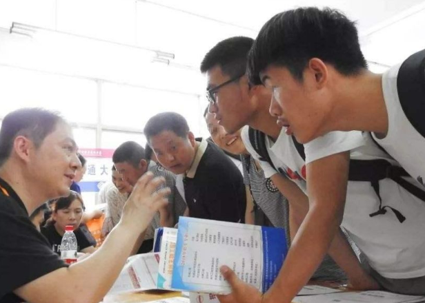 2022“专升本”新政策，3类专科生能免试读本科，幸福来得太突然