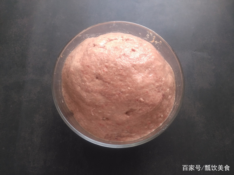 教你自制牛肉丸，无需手打，鲜嫩好吃，制作简单，比吃牛肉方便