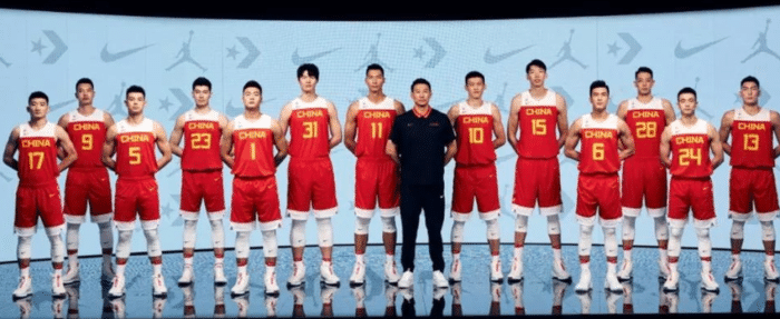 nba为什么换长袖球衣(这样的篮球球衣丑到爆？盘点NBA最丑的球衣，全明星也躺枪了)