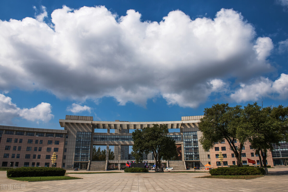 可别“小瞧了”这四所医学院，拥有国家建设专业，收分还不高