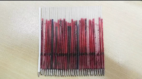 一年，用掉这么多笔芯！它们的主人叫“高三老师”