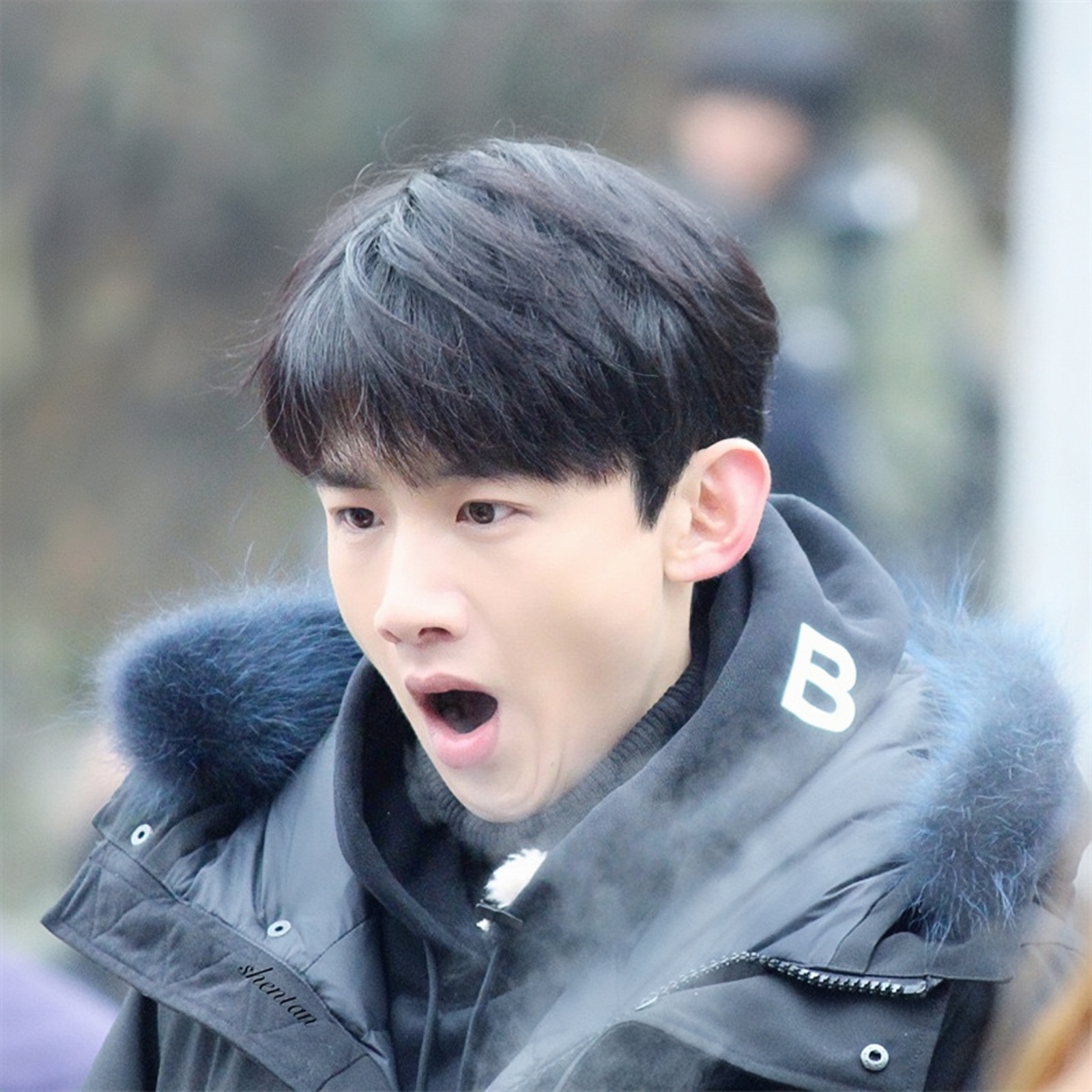 白敬亭出道七年，初吻送给马思纯，反向追星奥运冠军杨倩