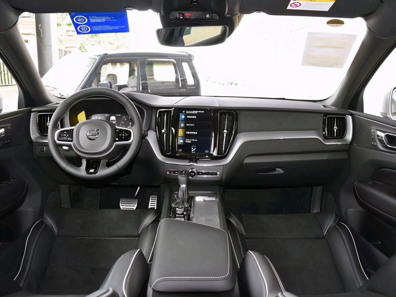 沃尔沃xc60 宝马x3（沃尔沃xc60新款30.40万）