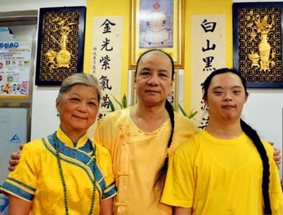 广州“贵族”周佑钱：自称是多尔衮十世孙，还曾向国家索要故宫