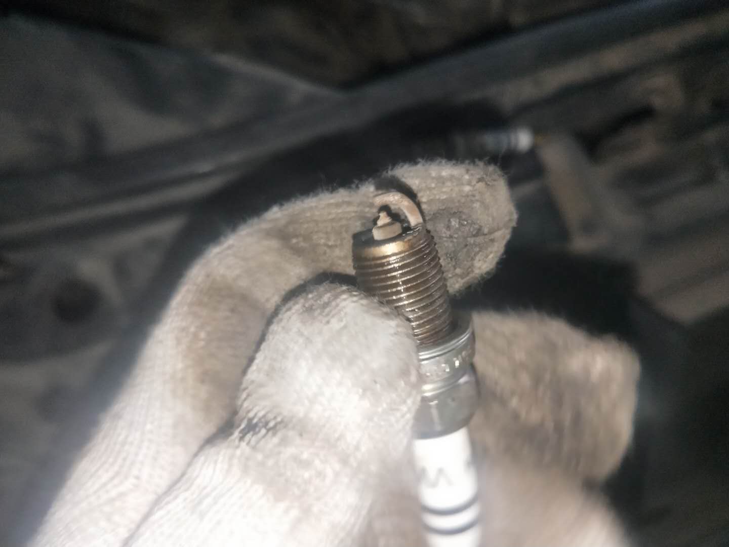 奥迪2.8V6发动机故障一大堆，最吓人的是差点把发动机甩出去
