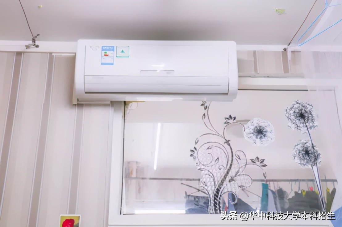 神仙配置！坐拥36个食堂和4个地铁站，湖北“最壕”大学来了！