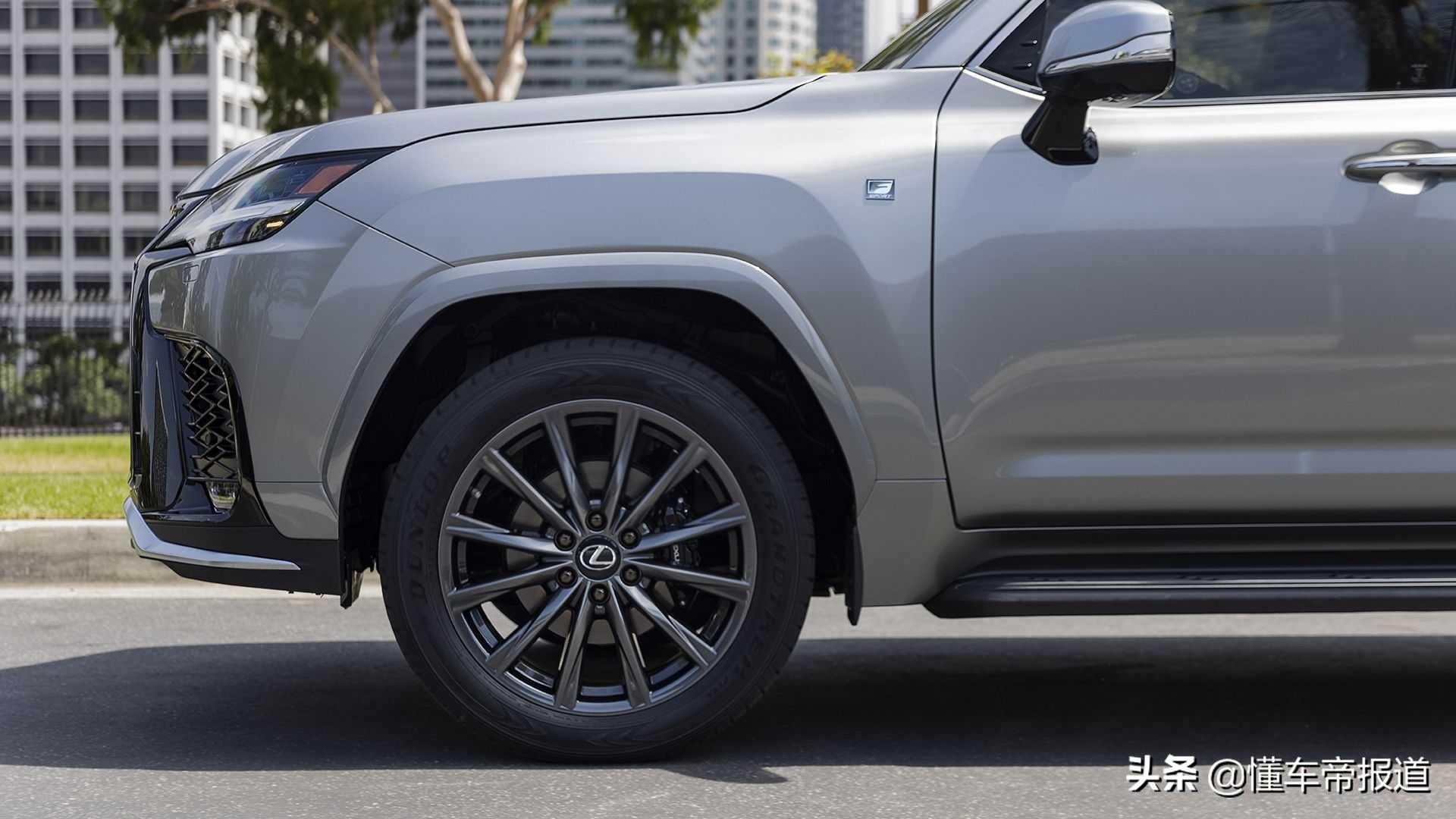 新车 </p><p>　　 高配丰田“陆巡”？解析全新雷克萨斯LX600，首次提供四座版