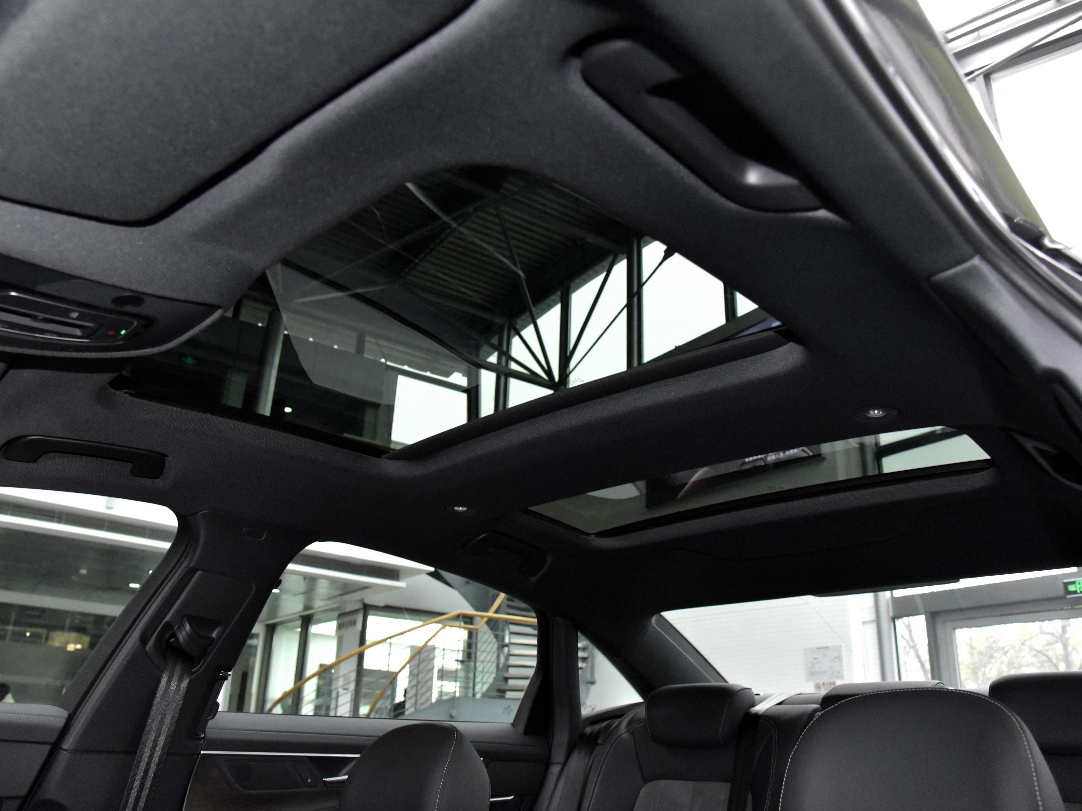 带四驱的奥迪豪华轿车，空间不输奔驰还有优惠，带你看奥迪A6L