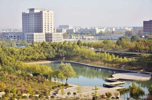 高考成绩只有400多分，别气馁！推荐这2所本科院校，毕业就业率高