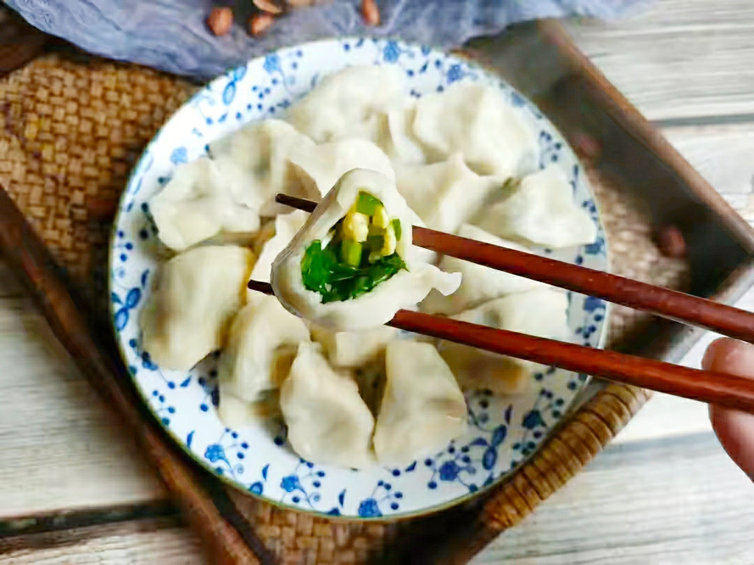 韭菜水饺怎么包好吃（韭菜水饺牢记调馅3部曲美味又好吃）