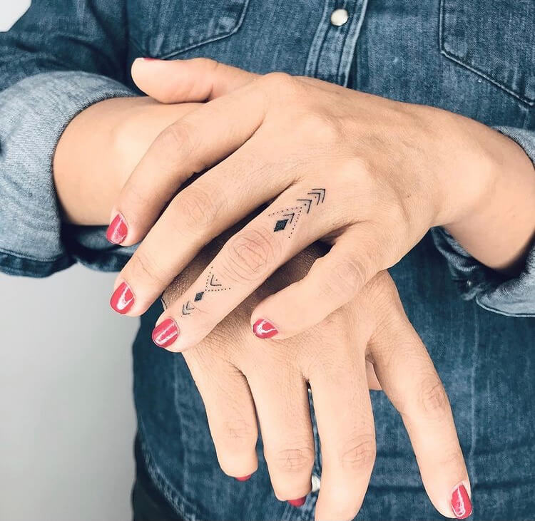 37款女生手指纹身图案推荐,彰显你的个人风采