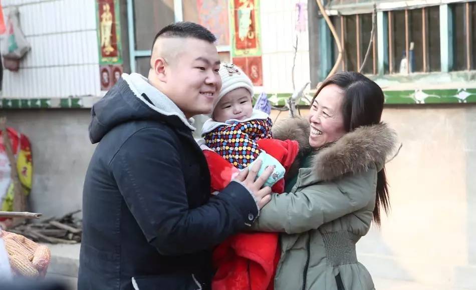 岳云鹏：成功之后，给5个姐姐都买了房，亲弟弟则继续在老家种地