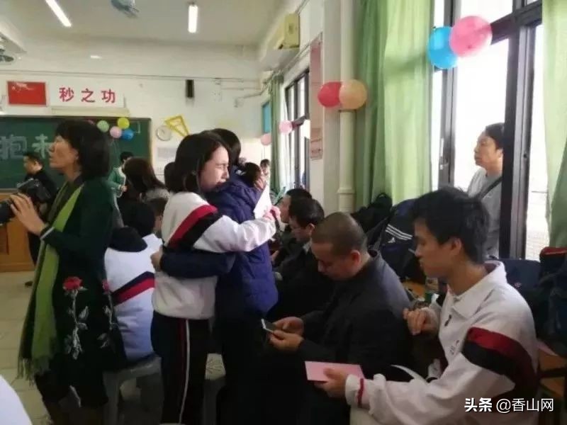 珠海一中彻底火了，全省第一