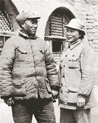 十大元帅1937年谁的级别最高：叶剑英第三，陈毅第九，罗荣桓垫底