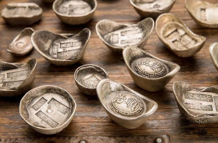 在古代，“一两银子”约等于现在多少钱？购买力远比我们想象的大