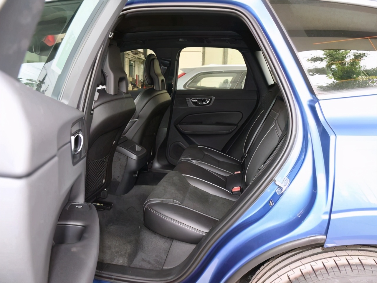 沃尔沃xc60 宝马x3（沃尔沃xc60新款30.40万）
