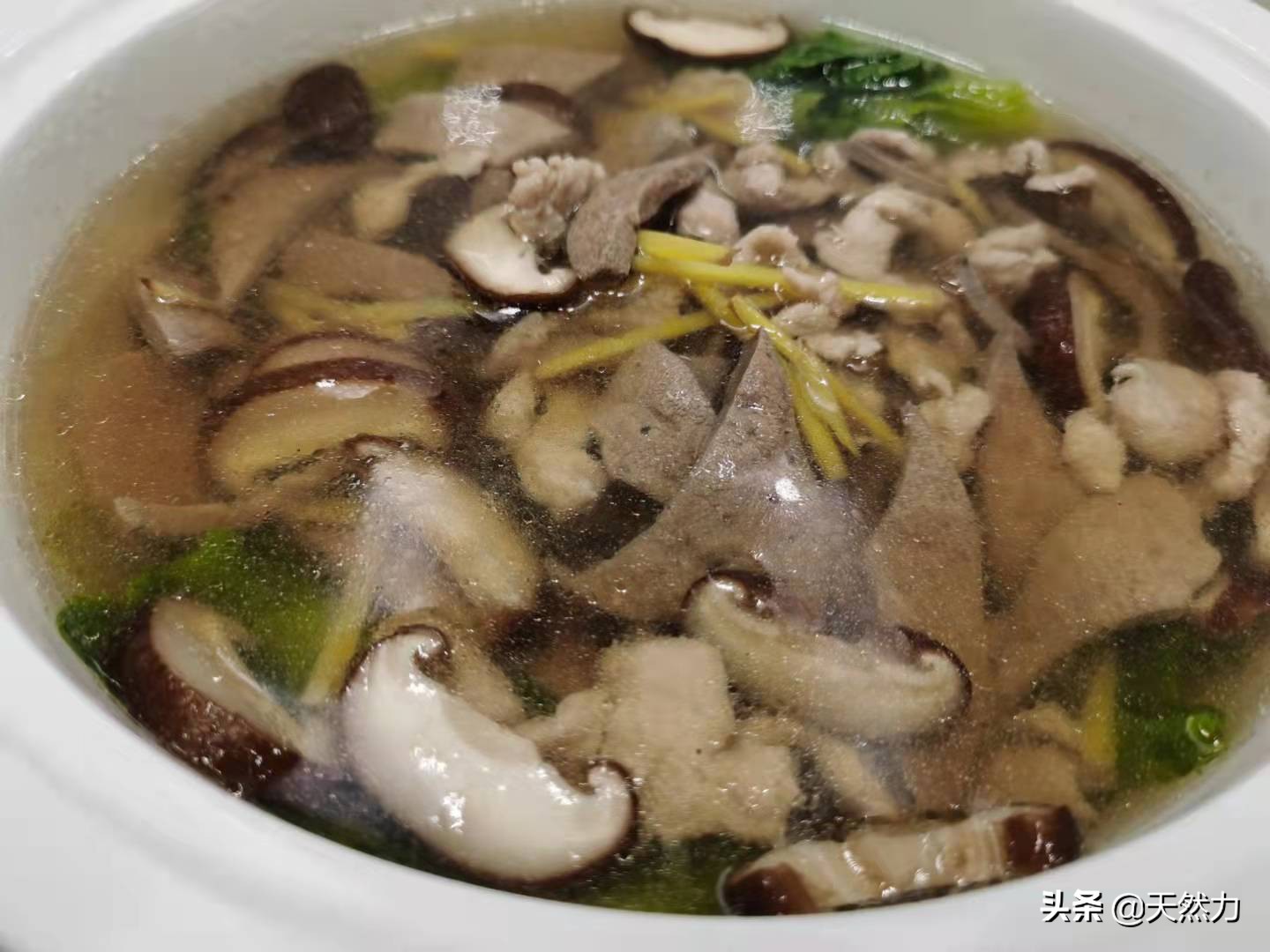 猪肝汤怎么煮才好喝？教你制作鲜美猪肝汤的秘诀