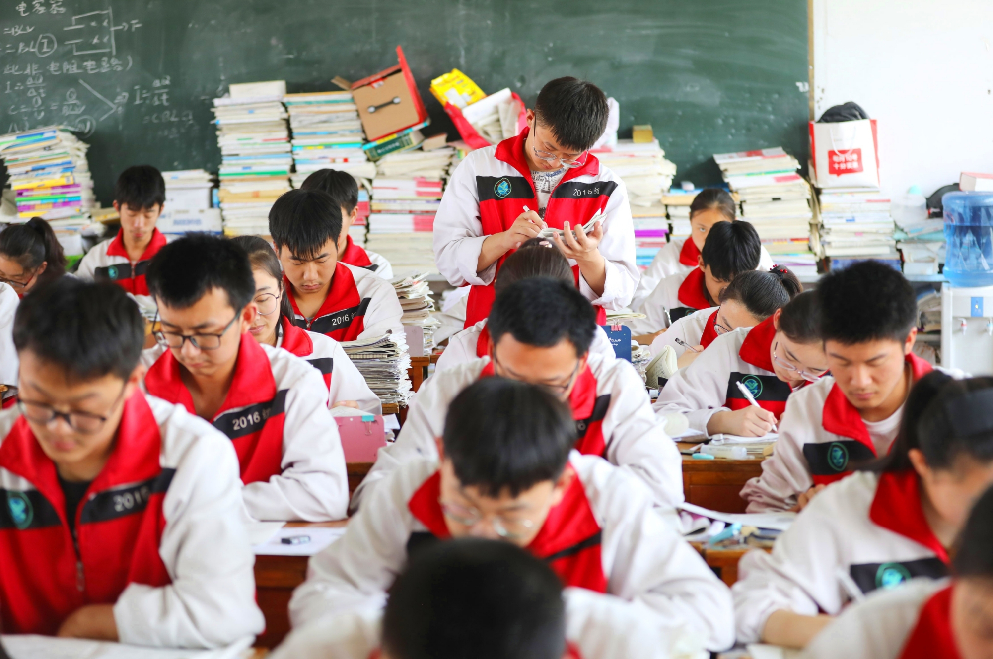 新高考试题将重大调整，对学生有何深远影响？备考该注意哪两点？