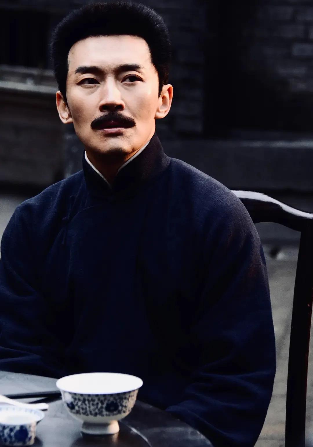 觉醒年代鲁迅先生出场第几集（出场情景非常普通但很震撼）
